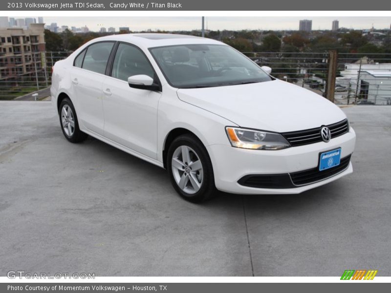 Candy White / Titan Black 2013 Volkswagen Jetta TDI Sedan