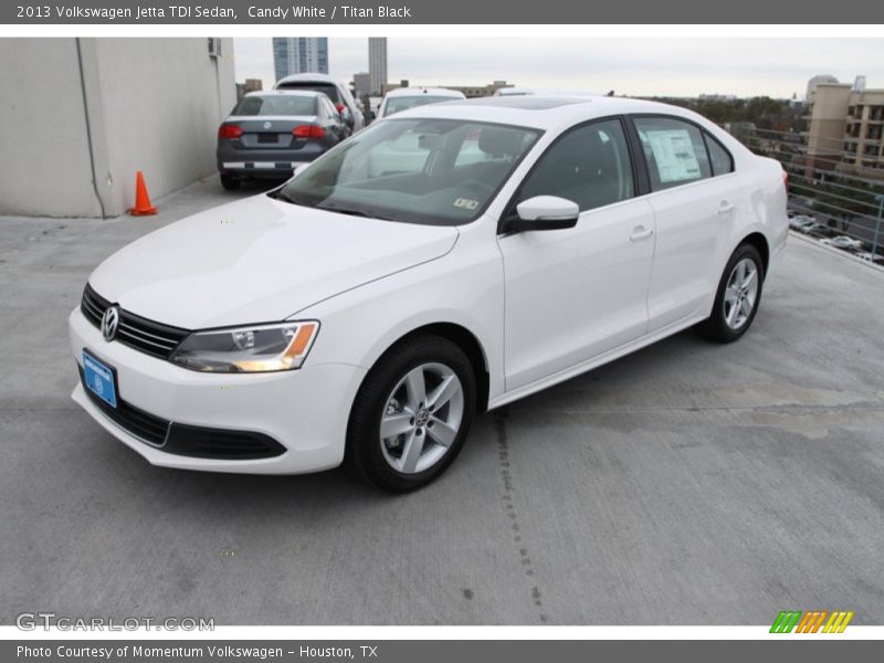 Candy White / Titan Black 2013 Volkswagen Jetta TDI Sedan