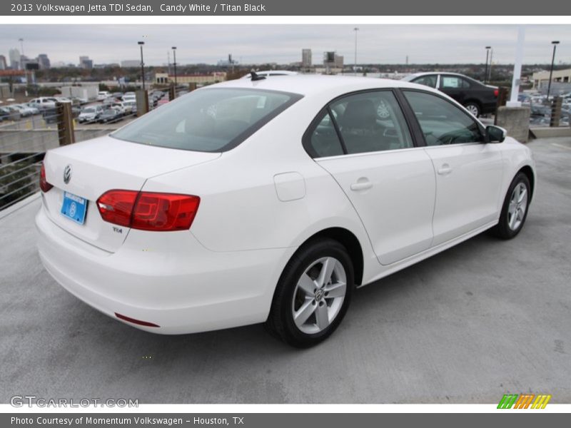 Candy White / Titan Black 2013 Volkswagen Jetta TDI Sedan