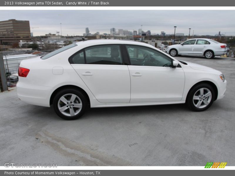 Candy White / Titan Black 2013 Volkswagen Jetta TDI Sedan