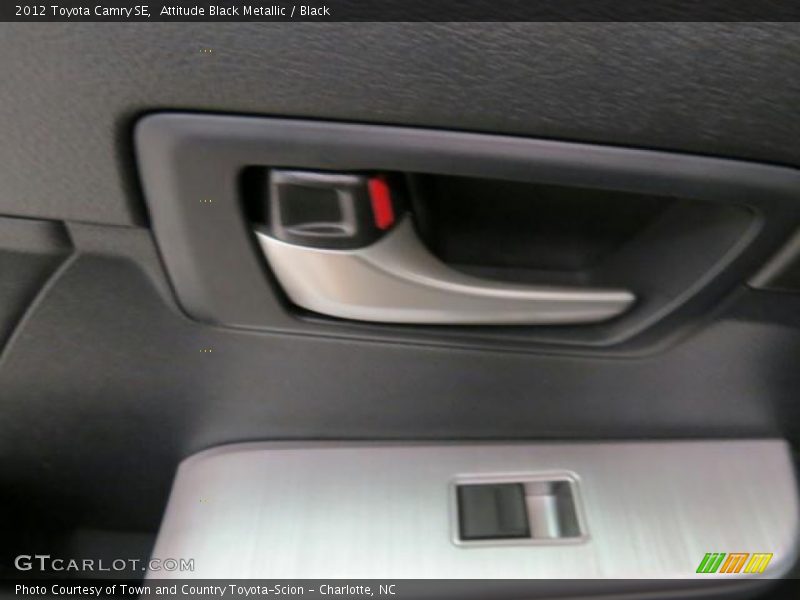 Attitude Black Metallic / Black 2012 Toyota Camry SE