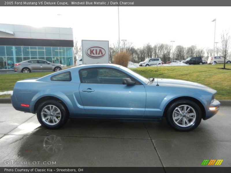 Windveil Blue Metallic / Dark Charcoal 2005 Ford Mustang V6 Deluxe Coupe
