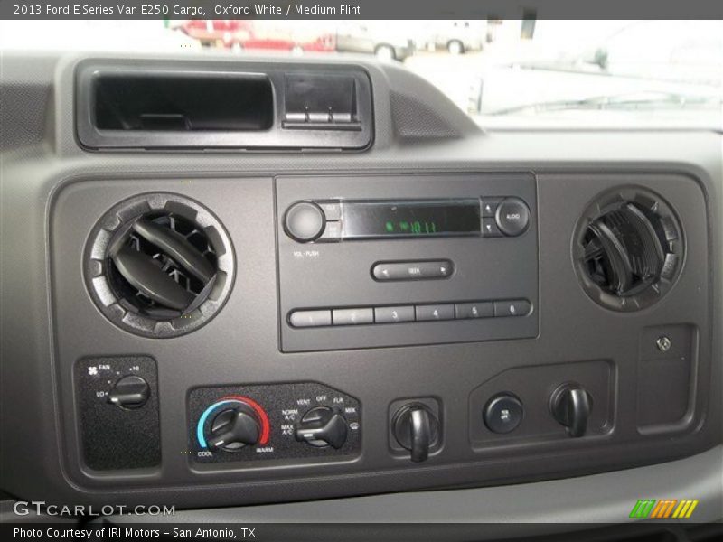 Oxford White / Medium Flint 2013 Ford E Series Van E250 Cargo