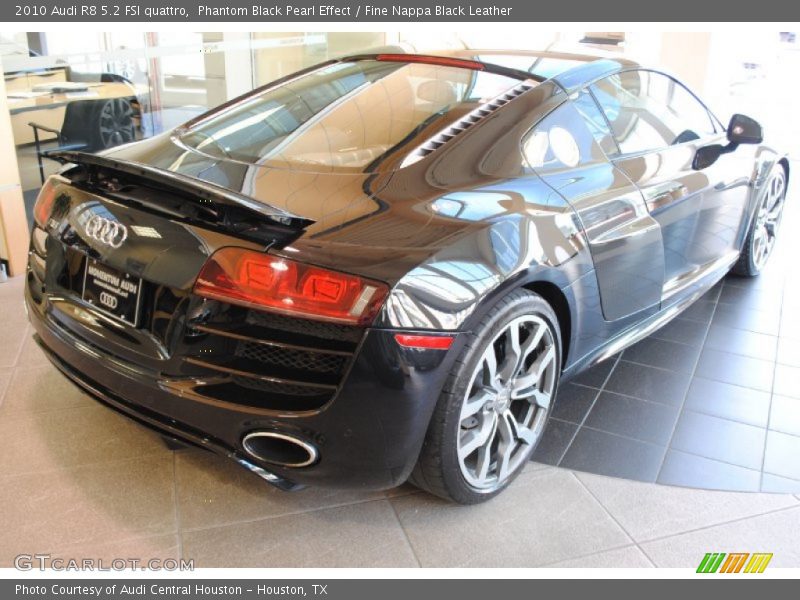 Phantom Black Pearl Effect / Fine Nappa Black Leather 2010 Audi R8 5.2 FSI quattro