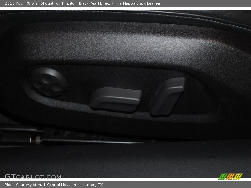 Phantom Black Pearl Effect / Fine Nappa Black Leather 2010 Audi R8 5.2 FSI quattro