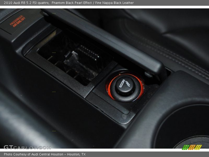 Phantom Black Pearl Effect / Fine Nappa Black Leather 2010 Audi R8 5.2 FSI quattro
