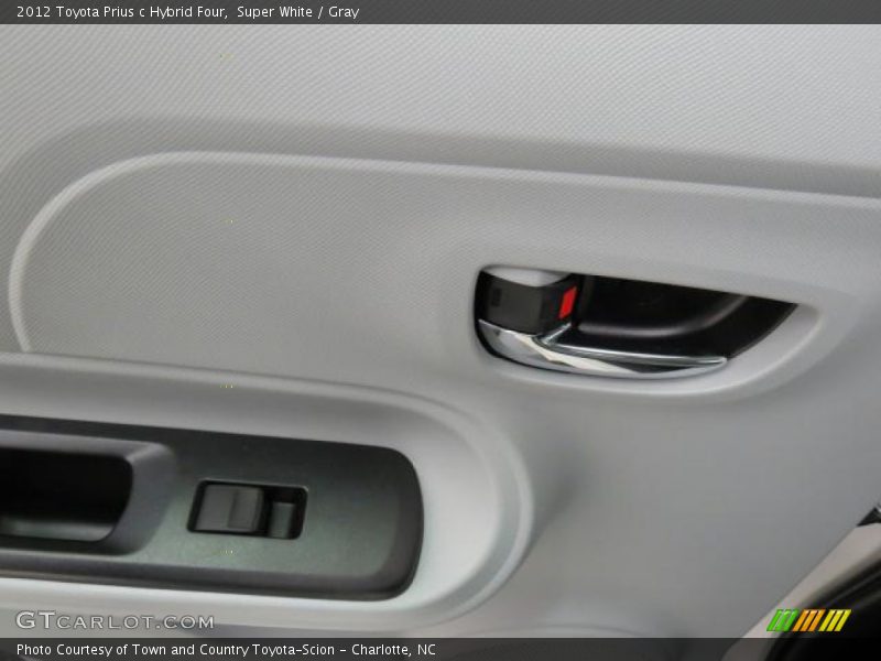 Super White / Gray 2012 Toyota Prius c Hybrid Four