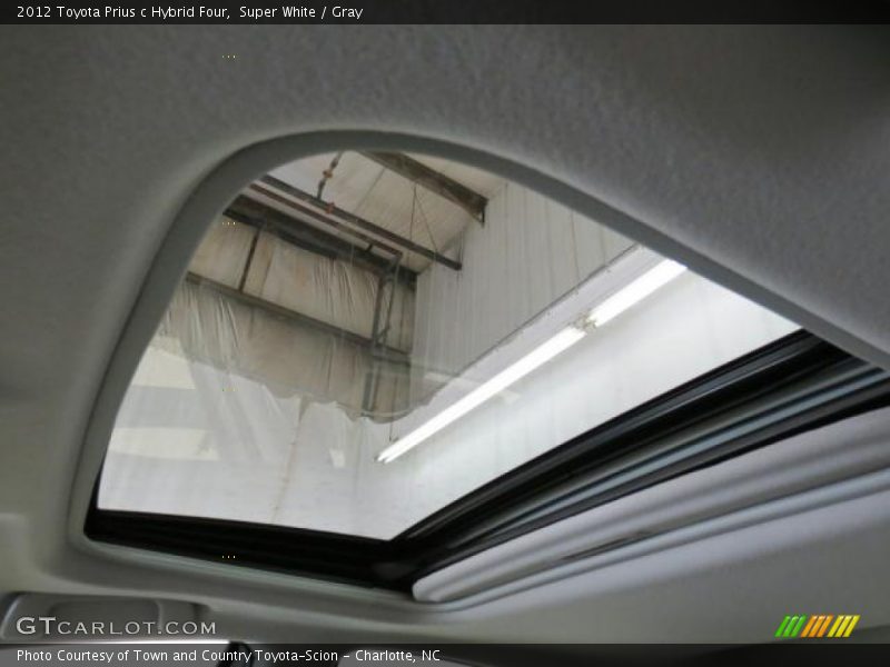 Super White / Gray 2012 Toyota Prius c Hybrid Four