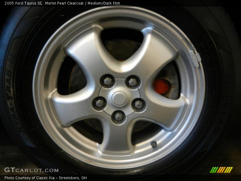  2005 Taurus SE Wheel