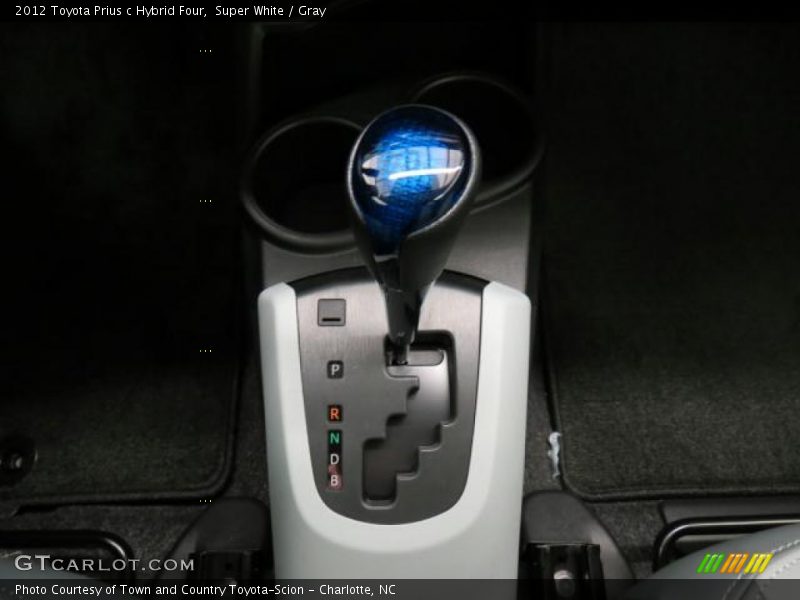 Super White / Gray 2012 Toyota Prius c Hybrid Four