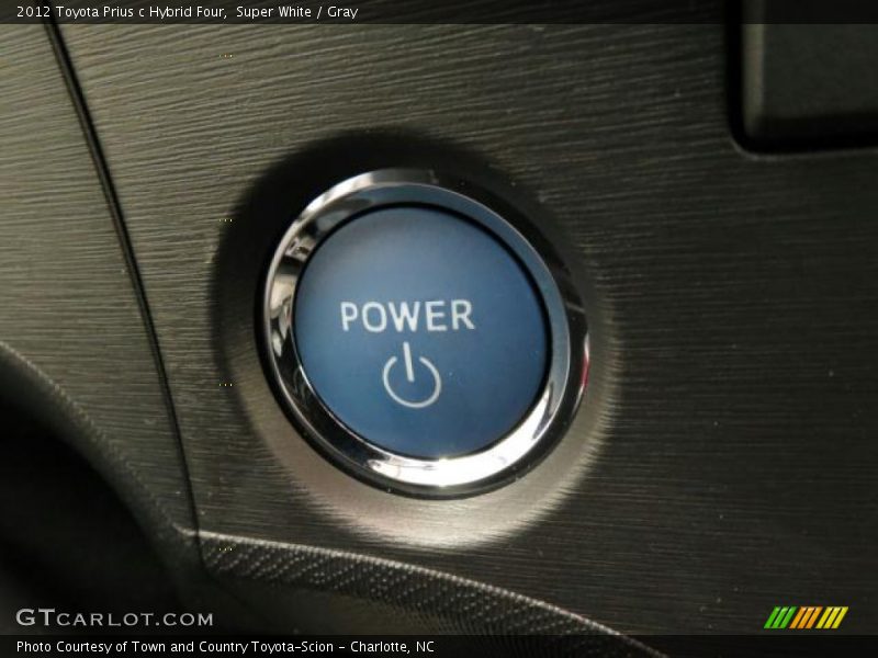 Super White / Gray 2012 Toyota Prius c Hybrid Four