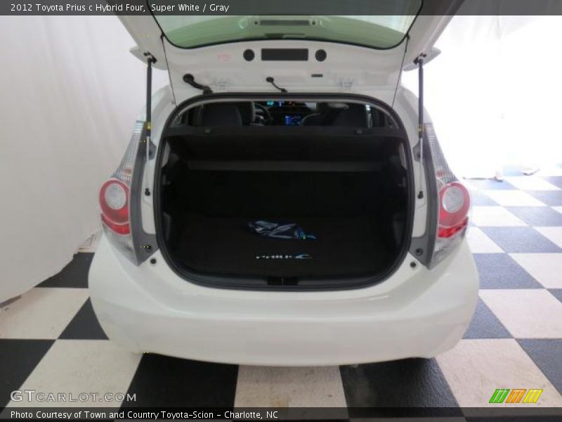 Super White / Gray 2012 Toyota Prius c Hybrid Four