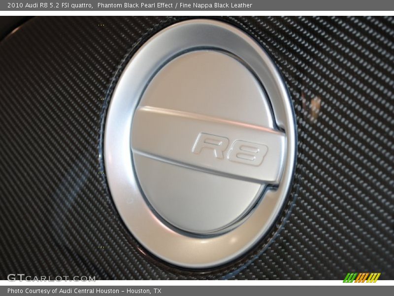 Phantom Black Pearl Effect / Fine Nappa Black Leather 2010 Audi R8 5.2 FSI quattro