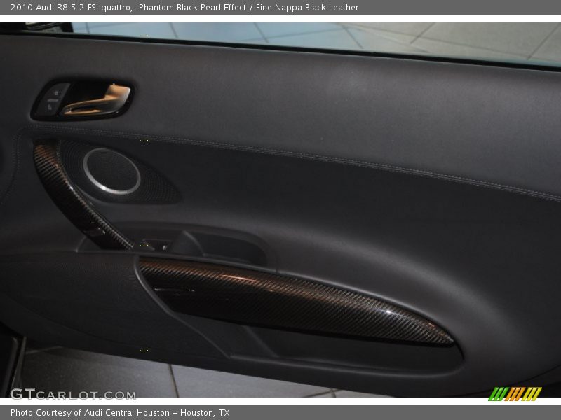 Phantom Black Pearl Effect / Fine Nappa Black Leather 2010 Audi R8 5.2 FSI quattro