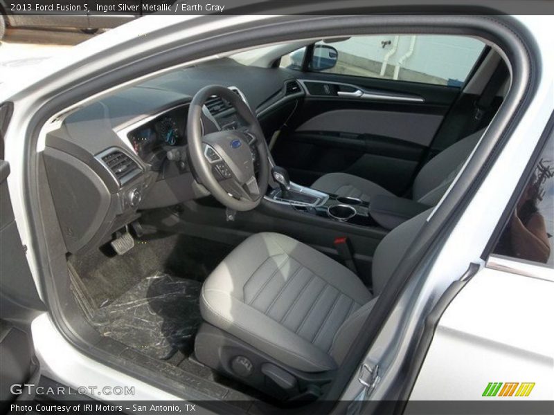 Ingot Silver Metallic / Earth Gray 2013 Ford Fusion S