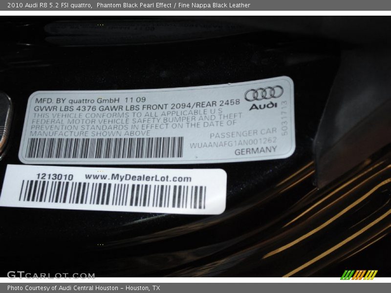 Phantom Black Pearl Effect / Fine Nappa Black Leather 2010 Audi R8 5.2 FSI quattro