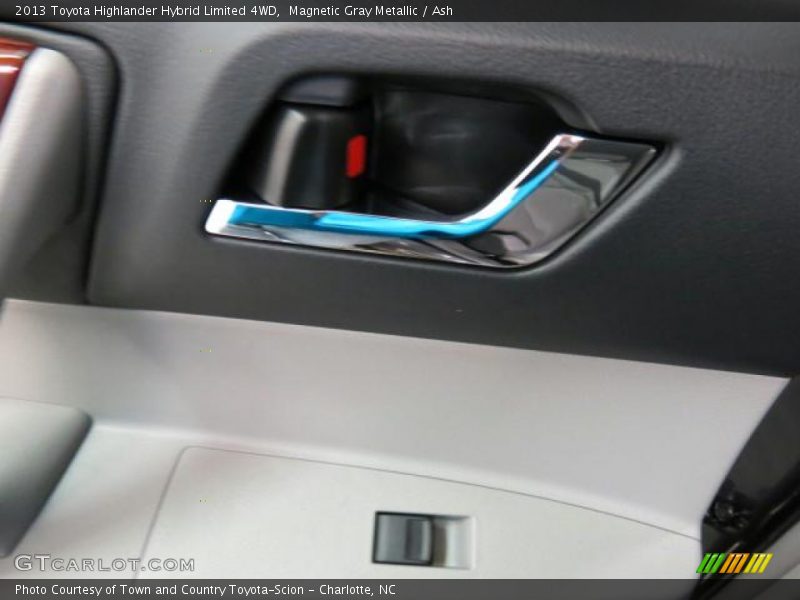 Magnetic Gray Metallic / Ash 2013 Toyota Highlander Hybrid Limited 4WD