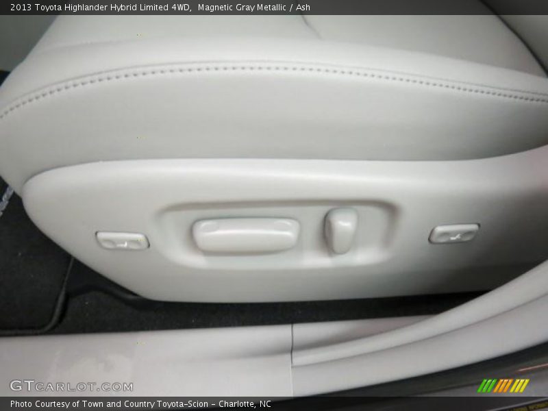 Magnetic Gray Metallic / Ash 2013 Toyota Highlander Hybrid Limited 4WD