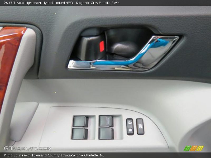 Magnetic Gray Metallic / Ash 2013 Toyota Highlander Hybrid Limited 4WD