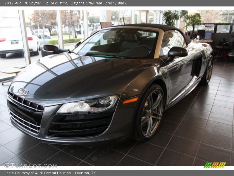 Daytona Gray Pearl Effect / Black 2012 Audi R8 Spyder 5.2 FSI quattro