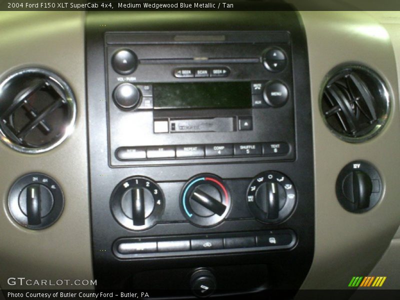 Medium Wedgewood Blue Metallic / Tan 2004 Ford F150 XLT SuperCab 4x4