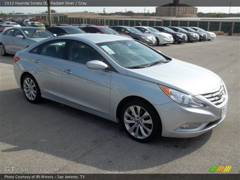 Radiant Silver / Gray 2013 Hyundai Sonata SE