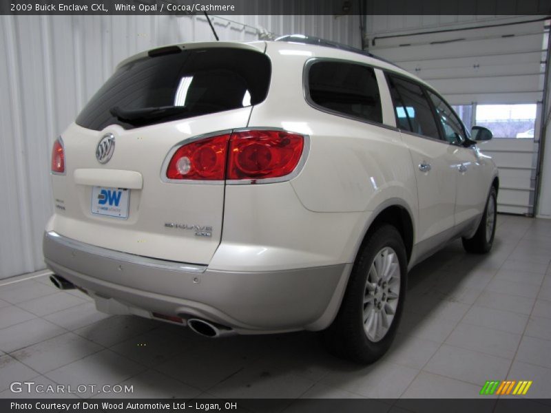 White Opal / Cocoa/Cashmere 2009 Buick Enclave CXL