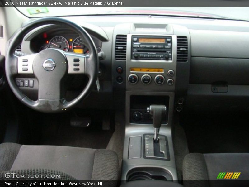 Majestic Blue Metallic / Graphite 2006 Nissan Pathfinder SE 4x4