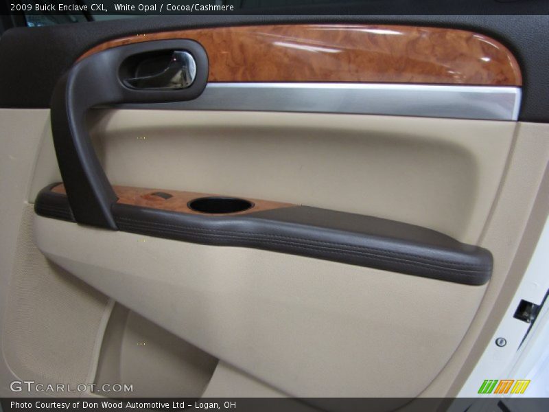 White Opal / Cocoa/Cashmere 2009 Buick Enclave CXL