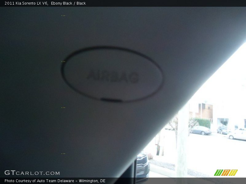Ebony Black / Black 2011 Kia Sorento LX V6