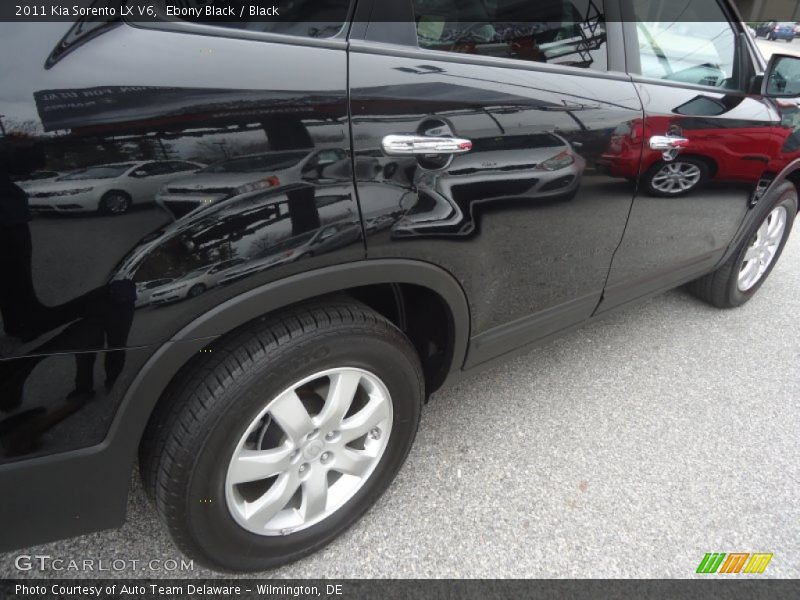 Ebony Black / Black 2011 Kia Sorento LX V6