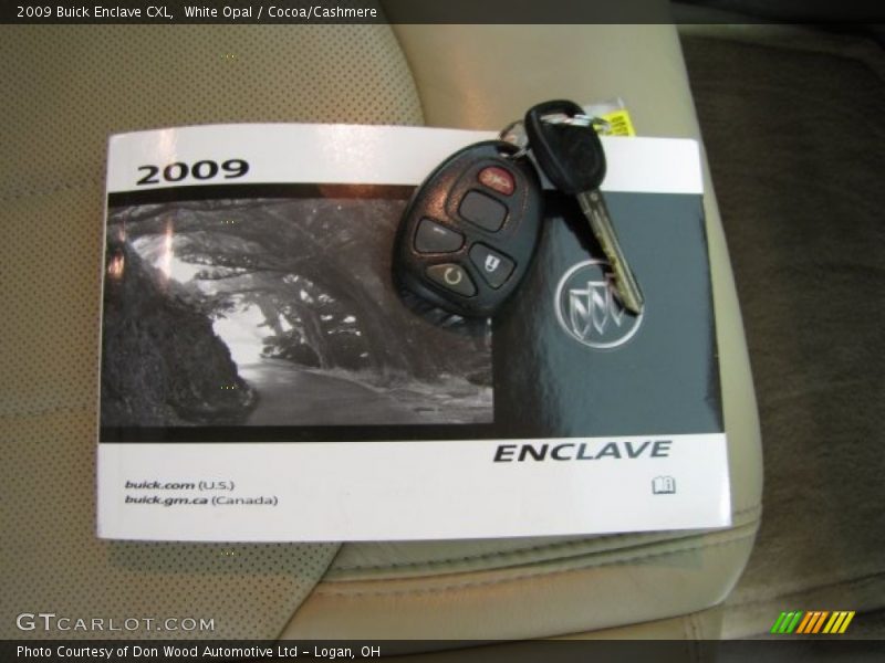 White Opal / Cocoa/Cashmere 2009 Buick Enclave CXL