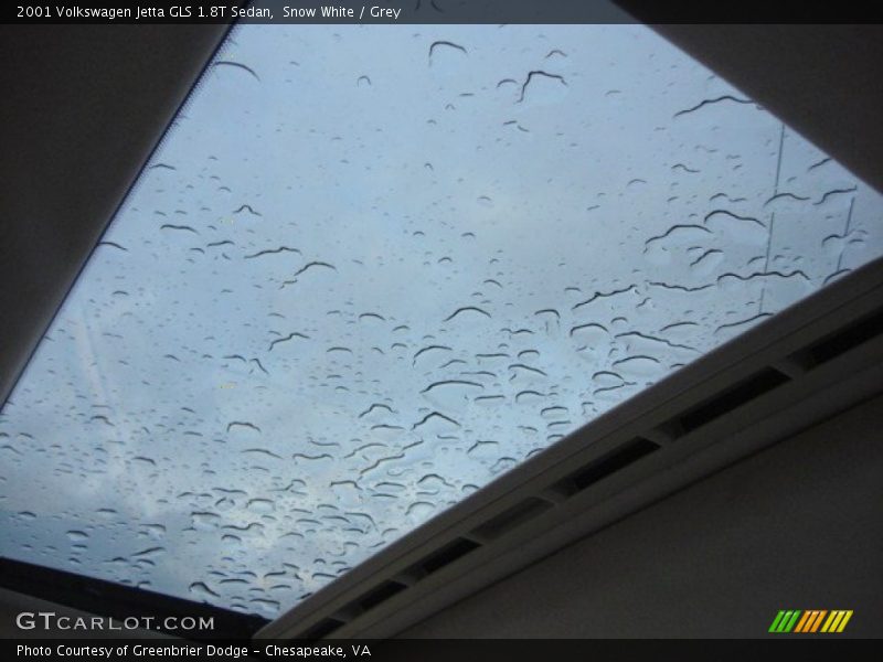 Snow White / Grey 2001 Volkswagen Jetta GLS 1.8T Sedan
