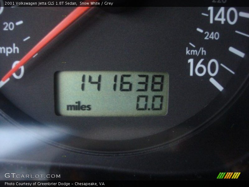 Snow White / Grey 2001 Volkswagen Jetta GLS 1.8T Sedan