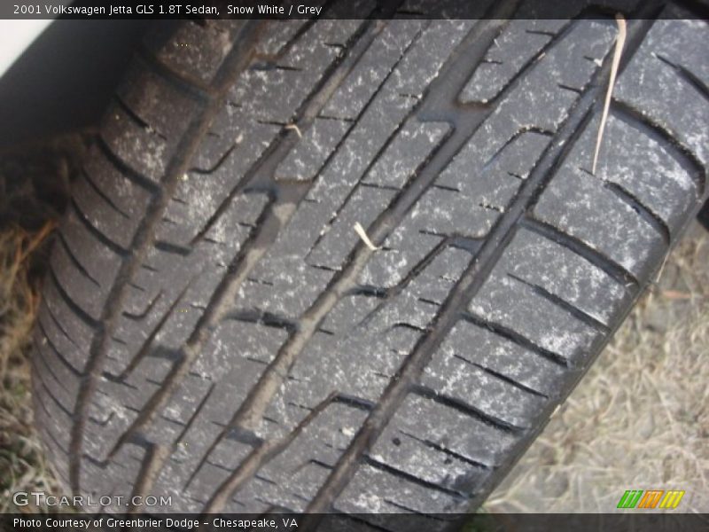 Snow White / Grey 2001 Volkswagen Jetta GLS 1.8T Sedan