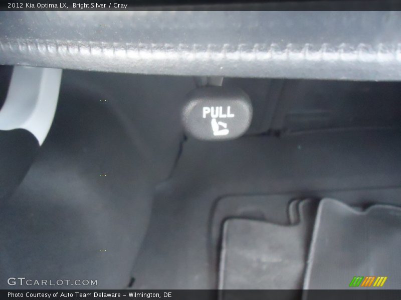 Bright Silver / Gray 2012 Kia Optima LX