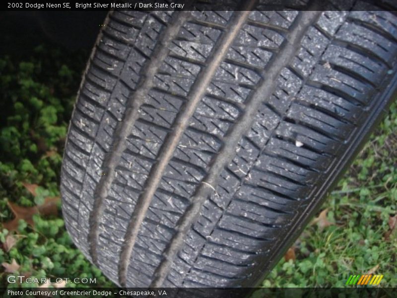 Bright Silver Metallic / Dark Slate Gray 2002 Dodge Neon SE