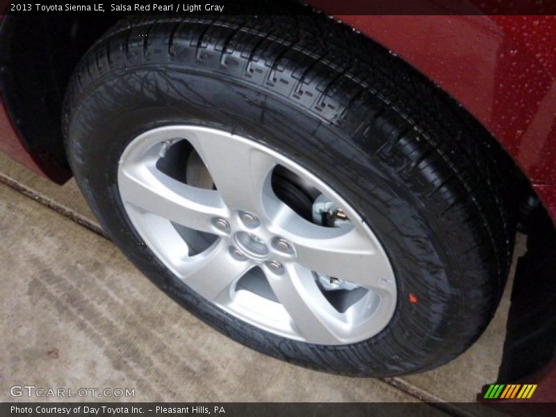 Salsa Red Pearl / Light Gray 2013 Toyota Sienna LE