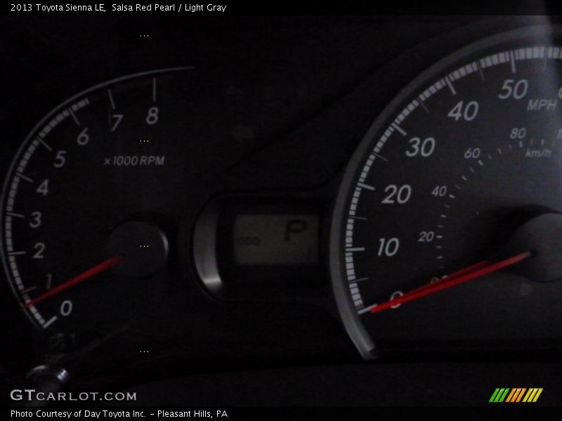 Salsa Red Pearl / Light Gray 2013 Toyota Sienna LE