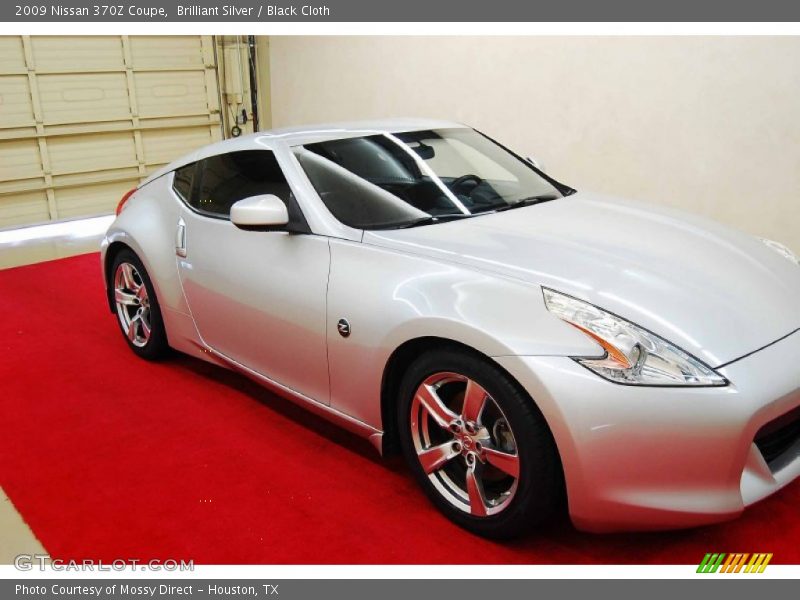 Brilliant Silver / Black Cloth 2009 Nissan 370Z Coupe