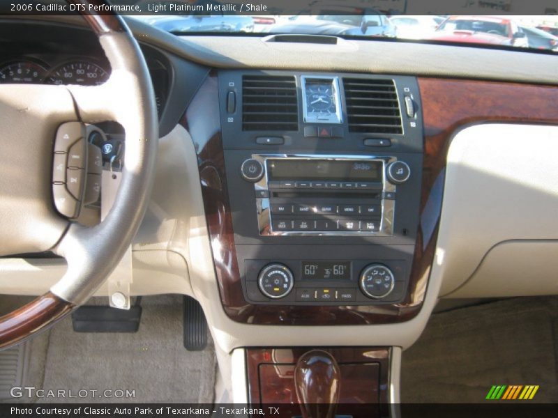 Light Platinum Metallic / Shale 2006 Cadillac DTS Performance