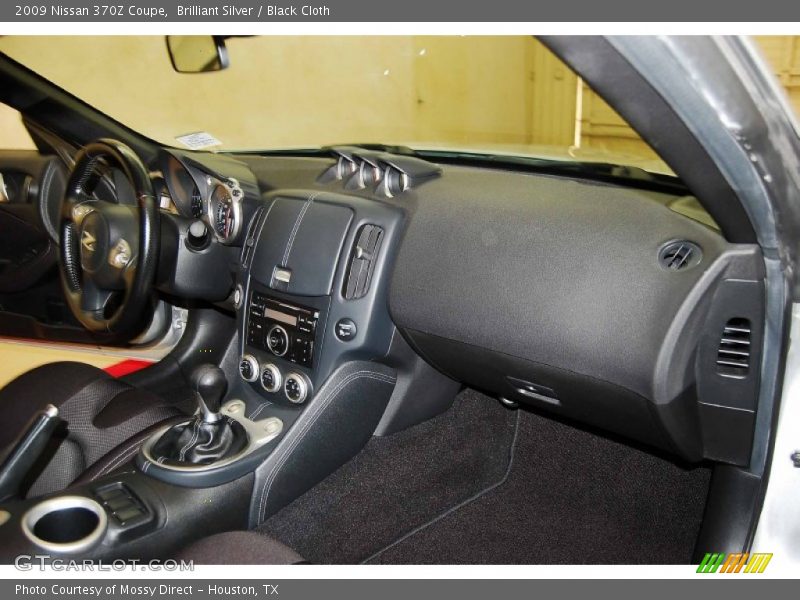 Brilliant Silver / Black Cloth 2009 Nissan 370Z Coupe