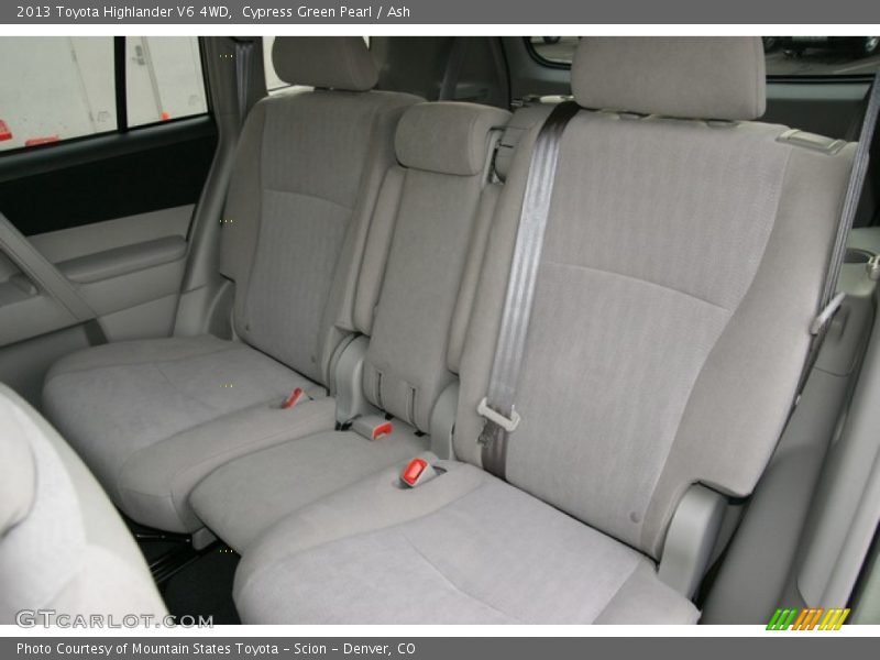 Cypress Green Pearl / Ash 2013 Toyota Highlander V6 4WD