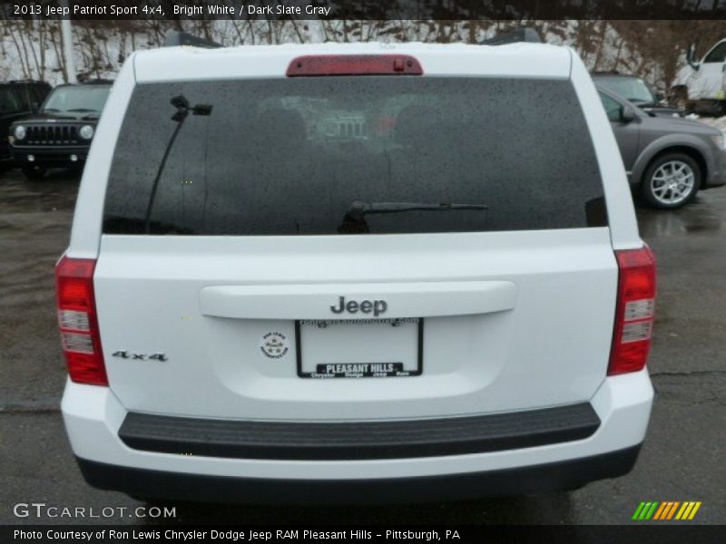 Bright White / Dark Slate Gray 2013 Jeep Patriot Sport 4x4