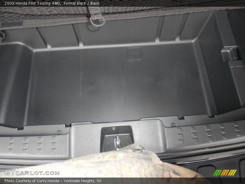 Formal Black / Black 2009 Honda Pilot Touring 4WD