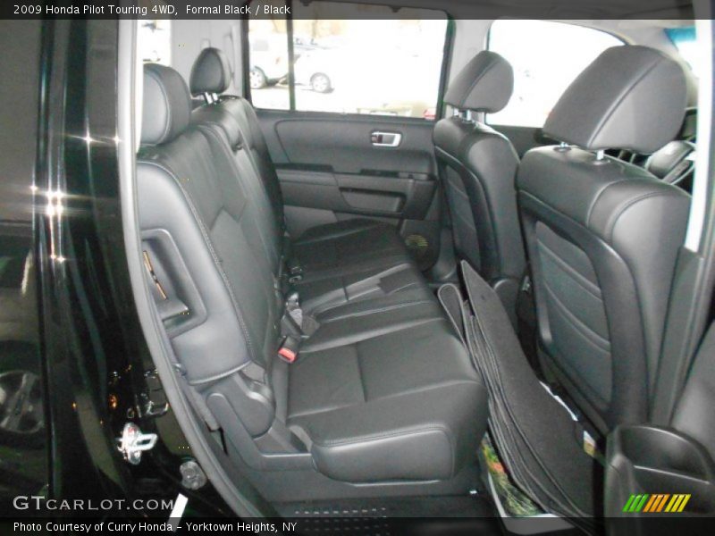 Formal Black / Black 2009 Honda Pilot Touring 4WD