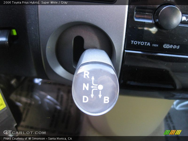 Super White / Gray 2006 Toyota Prius Hybrid