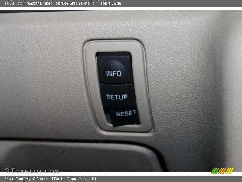 Spruce Green Metallic / Pebble Beige 2004 Ford Freestar Limited