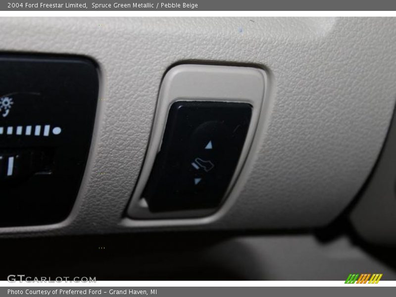 Spruce Green Metallic / Pebble Beige 2004 Ford Freestar Limited