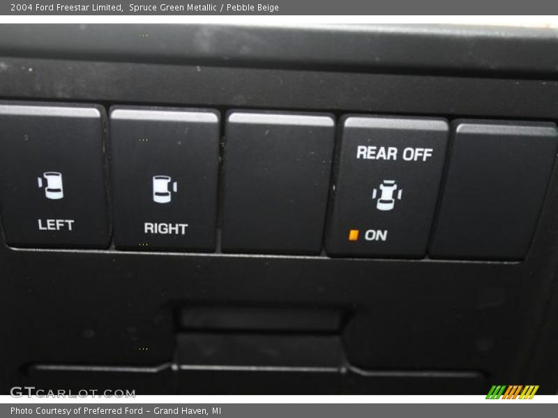 Spruce Green Metallic / Pebble Beige 2004 Ford Freestar Limited
